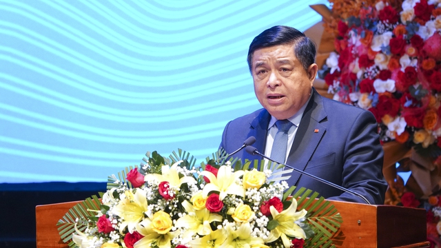 Hàng loạt doanh nghiệp đầu tư hơn 231.000 tỉ đồng vào Bình Định- Ảnh 3. Hàng loạt doanh nghiệp đầu tư hơn 231.000 tỉ đồng vào Bình Định- Ảnh 3.