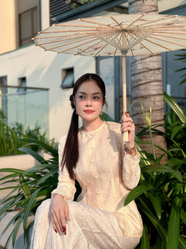 Nhiều nghệ sĩ ở TP.HCM hoang mang vì cảnh rung lắc như động đất- Ảnh 2. Nhiều nghệ sĩ ở TP.HCM hoang mang vì cảnh rung lắc như động đất- Ảnh 2.