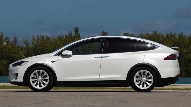 Ô tô điện Tesla mất giá nhanh sau 5 năm đầu sử dụng - Ảnh 1.