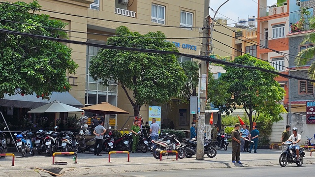 TP.HCM: Phong tỏa chung cư ở Tân Phú điều tra vụ bé trai tử vong- Ảnh 1.
