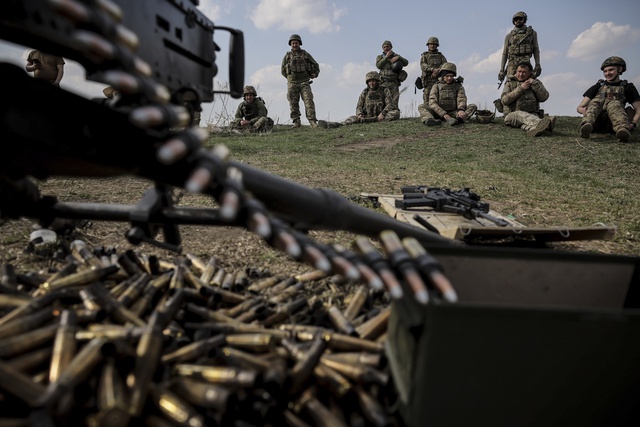 Chiến sự Ukraine ng&agrave;y 1.130: Kyiv cảnh b&aacute;o về chiến lược mới của Moscow - Ảnh 2.