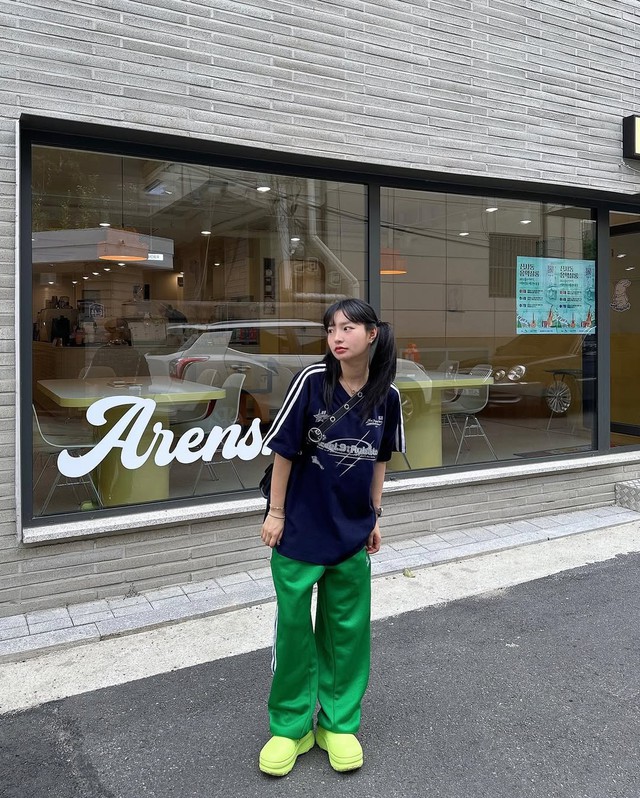 ‘Giải nhiệt’ mùa hè với những mẫu áo phông cá tính- Ảnh 4.