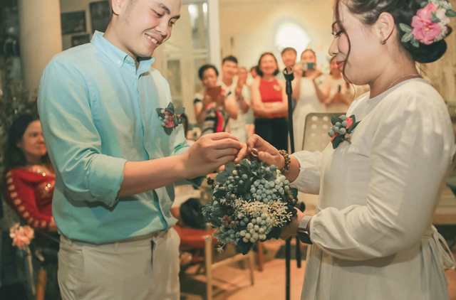 TP.HCM nghĩa tình: Duyên lành vợ chồng 'đũa lệch' tặng bánh mì chay 0 đồng- Ảnh 12.