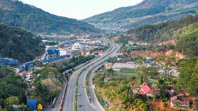 Phê duyệt dự án đầu tư xây dựng đường bộ cao tốc Bảo Lộc - Liên Khương- Ảnh 1. Phê duyệt dự án đầu tư xây dựng đường bộ cao tốc Bảo Lộc - Liên Khương- Ảnh 1.