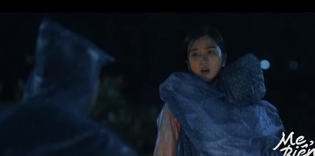 Phim &lsquo;Mẹ biển&rsquo; tập 11: B&atilde;o đến, x&oacute;m ch&agrave;i tan thương?- Ảnh 1.