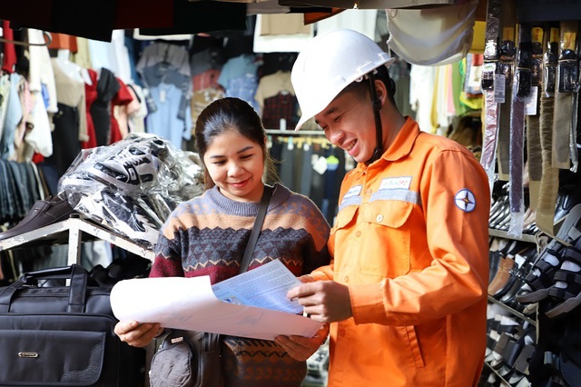 PC Đắk Nông tăng cường phòng, chống cháy nổ trong sử dụng điện mùa nắng nóng- Ảnh 1.