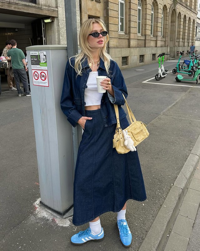 Chân váy denim, quần jeans... cho mùa hè sành điệu và trang nhã- Ảnh 11.