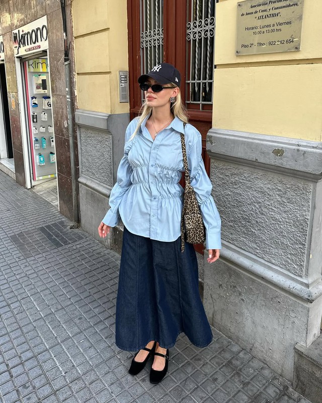 Chân váy denim, quần jeans... cho mùa hè sành điệu và trang nhã- Ảnh 2.