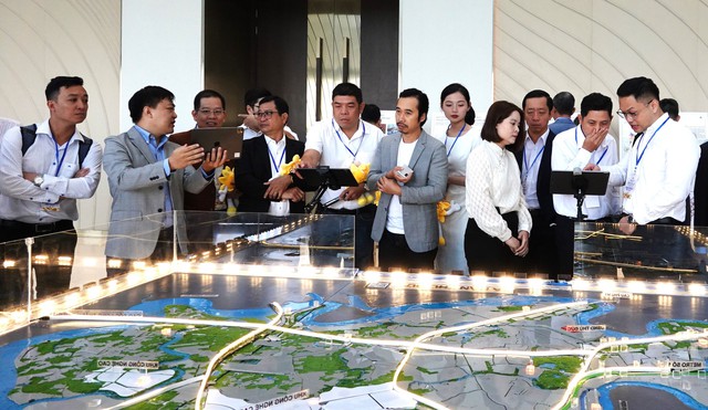 Đề xuất làm quảng trường Thủ Thiêm rộng hơn 21 ha, gần 1.800 tỉ đồng- Ảnh 1.