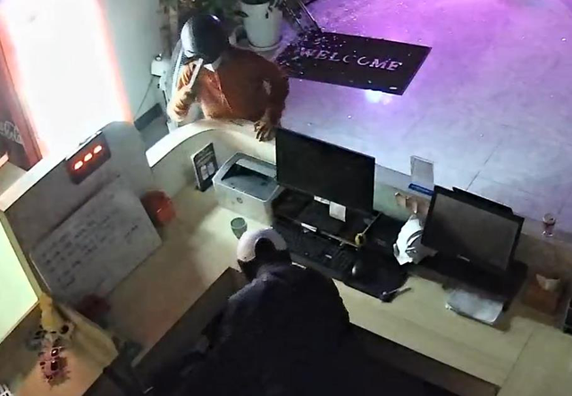 - Ảnh 3. - Ảnh 3.