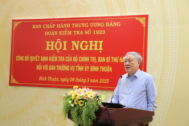 Đo&agrave;n kiểm tra của Bộ Ch&iacute;nh trị l&agrave;m việc tại B&igrave;nh Thuận- Ảnh 1.