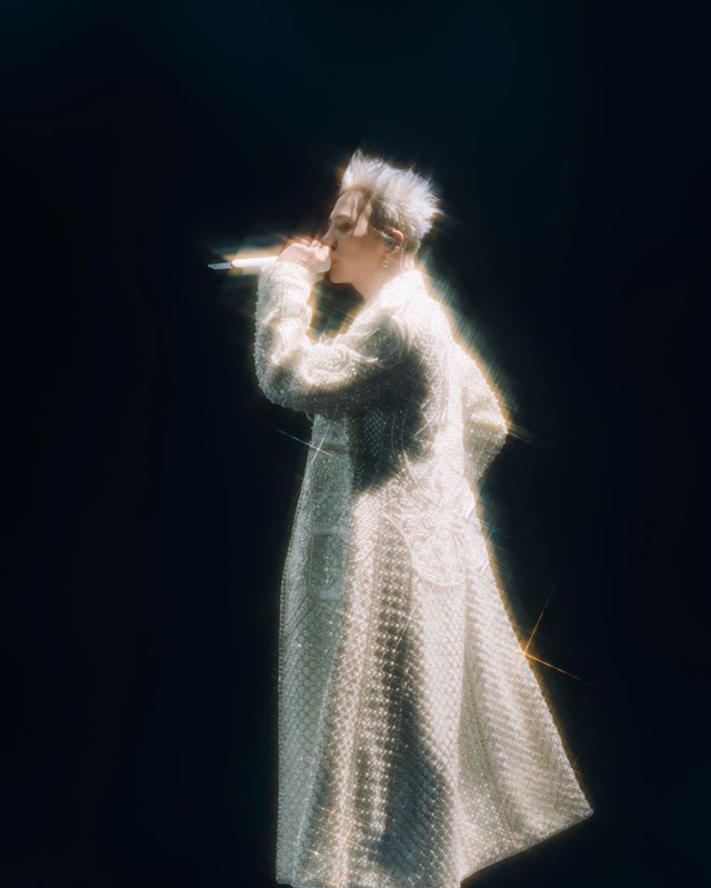 Tái xuất sau 8 năm ở ẩn, G-Dragon khuấy đảo với loạt thành tích khủng - Ảnh 1.