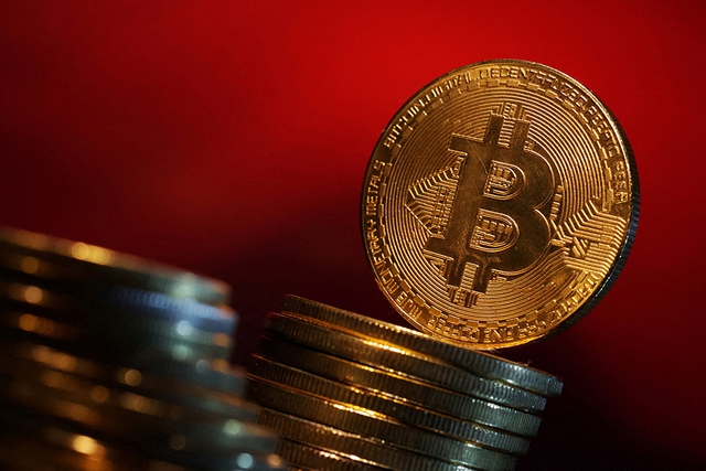 Vô tình vứt bỏ ví Bitcoin trị giá 3 triệu bảng Anh - Ảnh 1.
