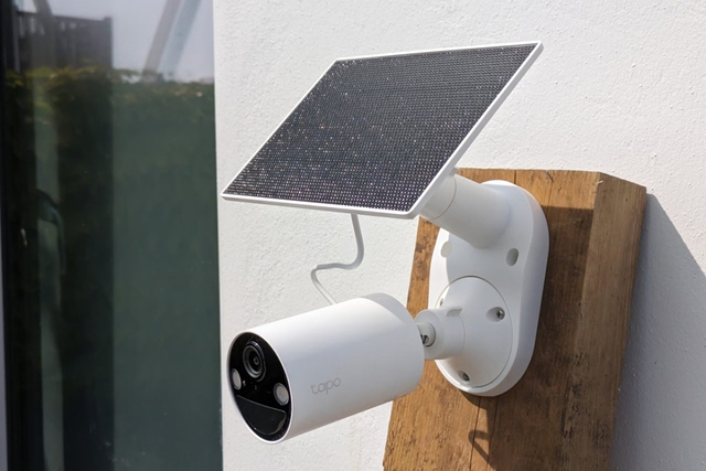 Khám phá camera an ninh Tapo C410 Kit chạy bằng năng lượng mặt trời - Ảnh 1.