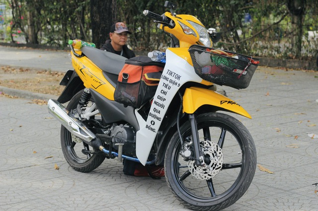 TP.HCM nghĩa tình: 'Long quận 9, tiêu chí giúp người qua đường 0 đồng'- Ảnh 3.