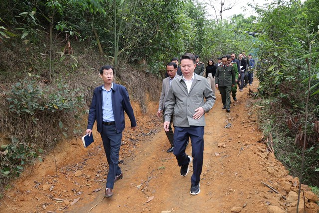 X&acirc;y nh&agrave; xưởng để chờ bồi thường tại Ph&uacute; Thọ - Ảnh 1.