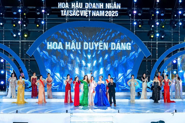 Nguyễn Thị Hồng Hạnh giành danh hiệu 'Hoa hậu Duyên dáng' tại Hoa hậu Doanh nhân 2025 - Ảnh 1.