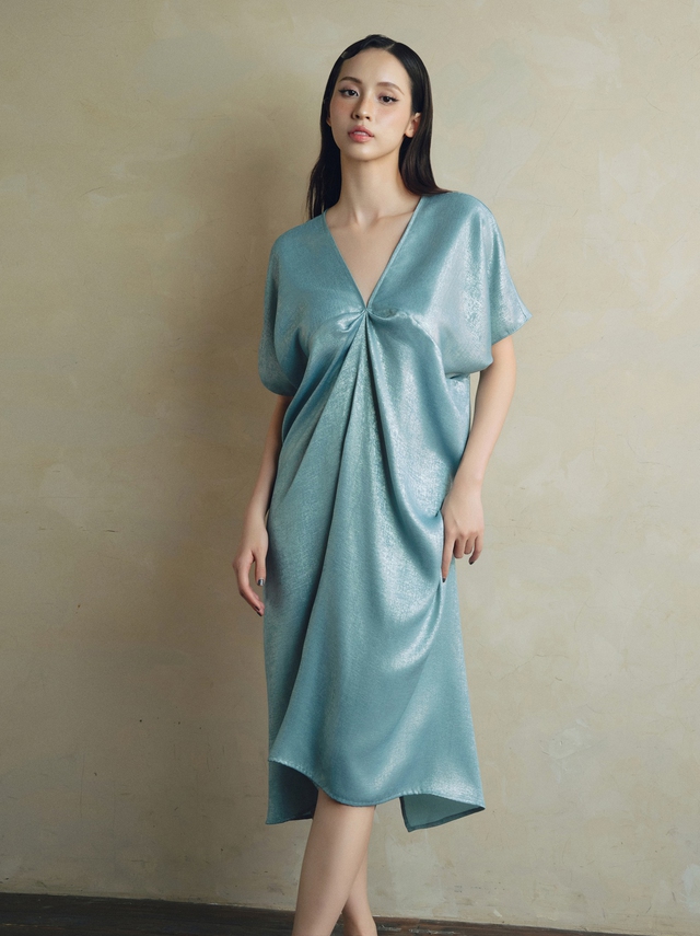 Tối giản nhưng sang xịn nhất mùa này chính là váy suông - Ảnh 3.