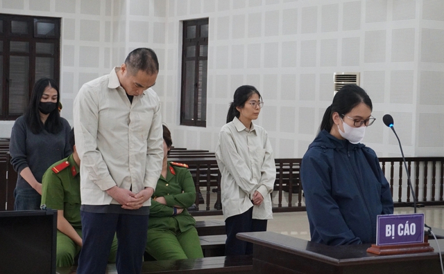 L&agrave;m giả giấy tờ, đưa b&aacute;c sĩ Trung Quốc tay mơ v&agrave;o Việt Nam chữa bệnh - Ảnh 1.