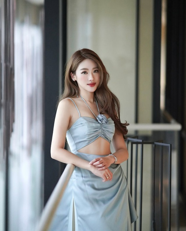 Trang phục cut out là nét chấm phá táo bạo cho tủ đồ mùa hè  - Ảnh 3.