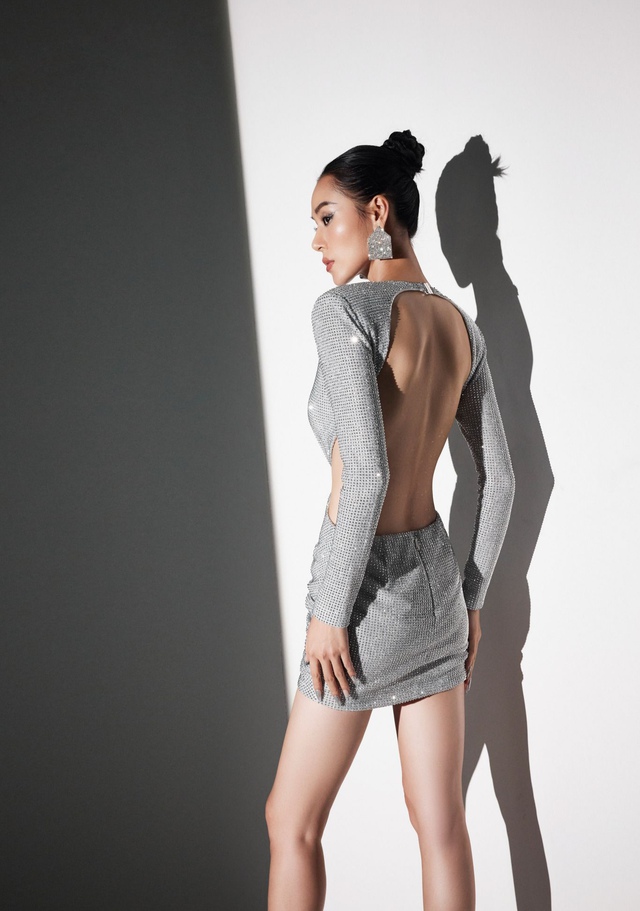 Trang phục cut out là nét chấm phá táo bạo cho tủ đồ mùa hè  - Ảnh 4.