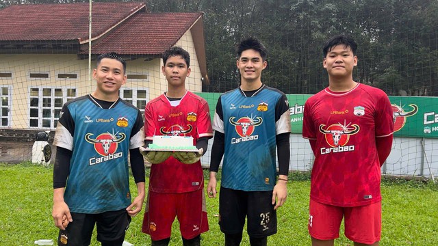 HAGL chi&ecirc;u mộ thủ m&ocirc;n 'lạ' 16 tuổi: Mang hai d&ograve;ng m&aacute;u Việt - Th&aacute;i, cao 1,87 m- Ảnh 2.