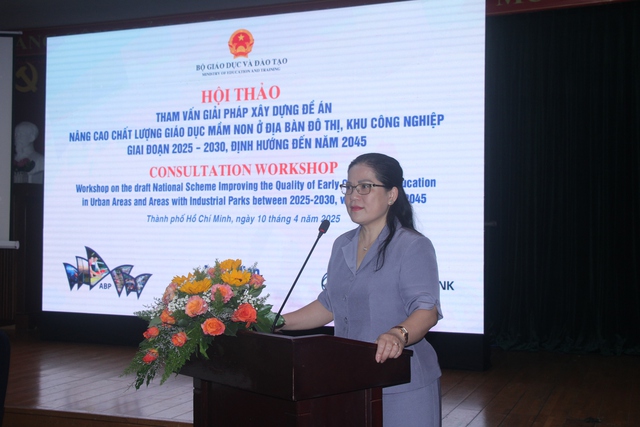 Khảo sát Ngân hàng thế giới: 34% phụ nữ nuôi con bị giảm thu nhập, giờ làm - Ảnh 1.