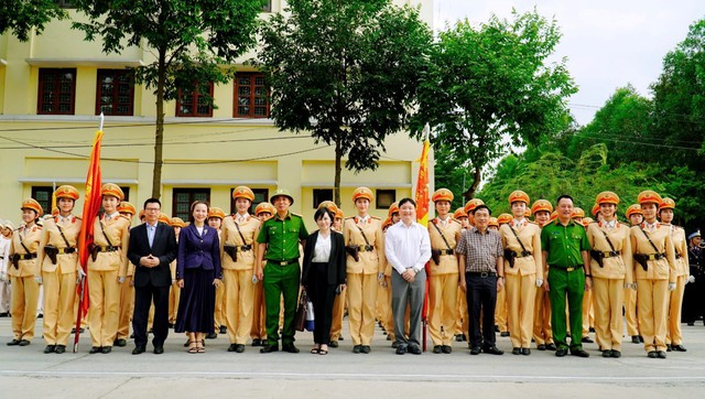 Tập huấn sơ cấp cứu cho cán bộ y tế Bộ Tư lệnh Cảnh sát cơ động - Ảnh 2.