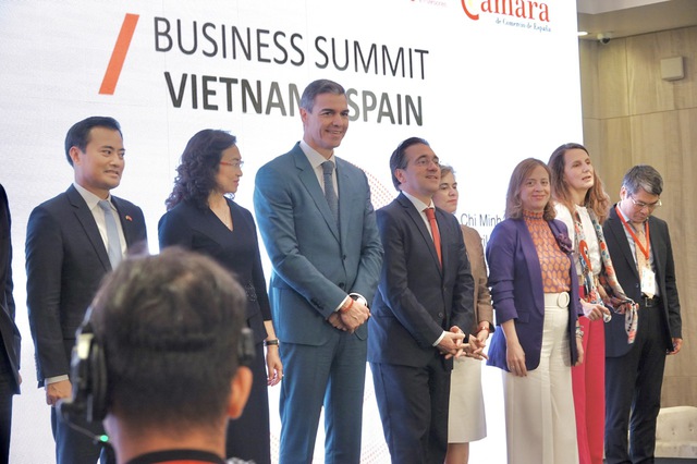 Thủ tướng Sánchez: Việt Nam và Tây Ban Nha cùng ‘mở cửa đến những chân trời mới’ - Ảnh 1.