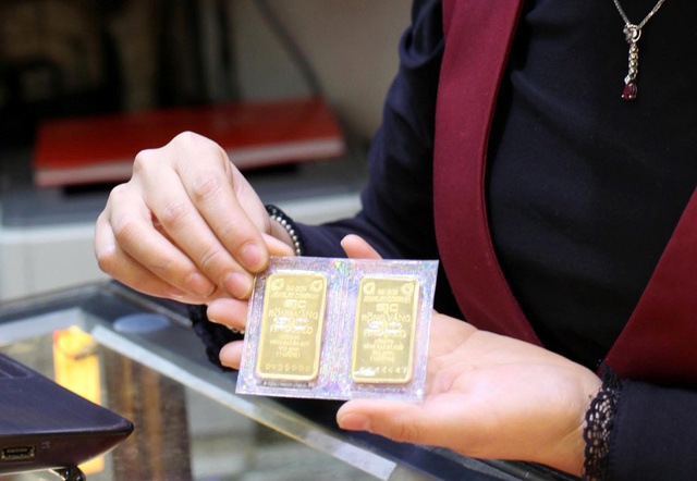 Giá vàng hôm nay 19.5.2025: Vàng miếng SJC tăng 800.000 đồng/lượng - Ảnh 1.