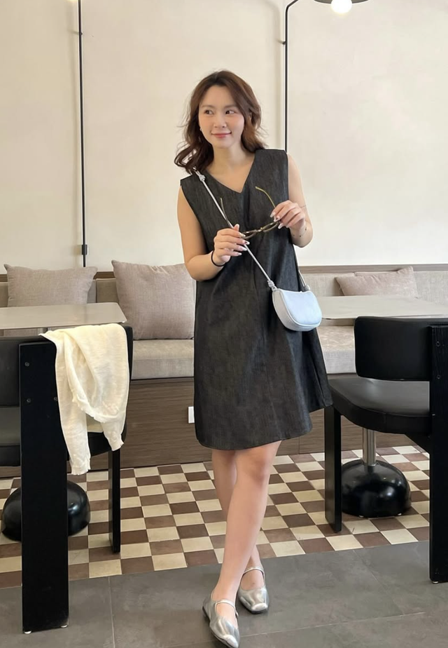 Đầm suông là món đồ lý tưởng cho ngày bận rộn nhưng vẫn muốn xinh- Ảnh 1.