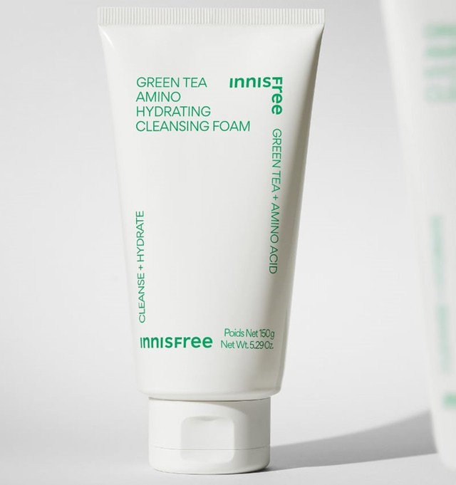 Top 10 sữa rửa mặt sạch s&acirc;u m&agrave; vẫn &lsquo;glowy&rsquo;, d&ugrave;ng một lần bỏ ngay loại cũ - Ảnh 15.