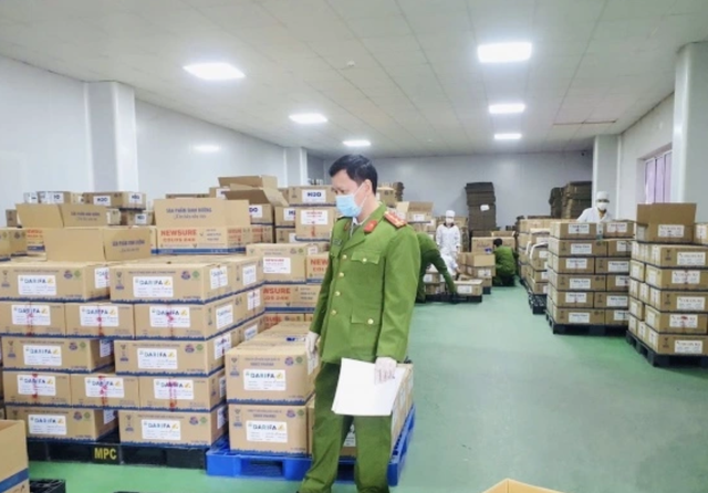 Nghệ sĩ lên án đường dây sản xuất sữa giả: Tội ác không thể dung thứ- Ảnh 1. Nghệ sĩ lên án đường dây sản xuất sữa giả: Tội ác không thể dung thứ- Ảnh 1.
