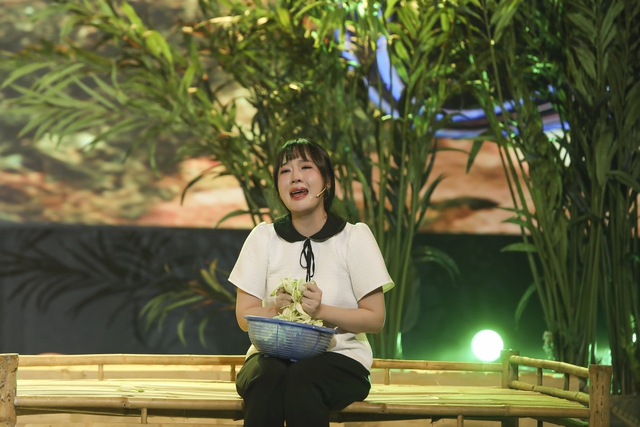 C&ocirc; g&aacute;i trẻ khiến Ngọc Sơn kh&oacute;c tr&ecirc;n ghế n&oacute;ng- Ảnh 1.