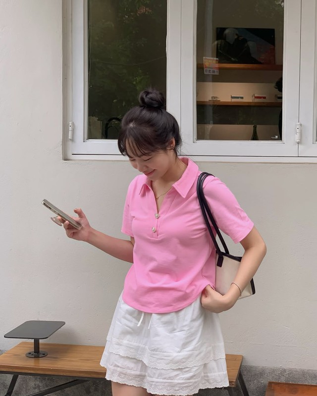 Những công thức phối đồ linh hoạt với áo polo- Ảnh 1. Những công thức phối đồ linh hoạt với áo polo- Ảnh 1.