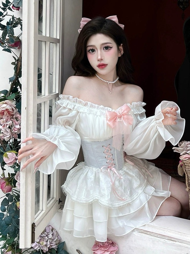 Biến hóa thành nàng thơ ‘kẹo ngọt’ với phong cách coquette - Ảnh 3.