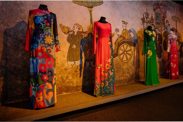 Bảo t&agrave;ng ở TP.HCM: Bảo t&agrave;ng &Aacute;o d&agrave;i ở c&ugrave; lao Long Phước- Ảnh 28.