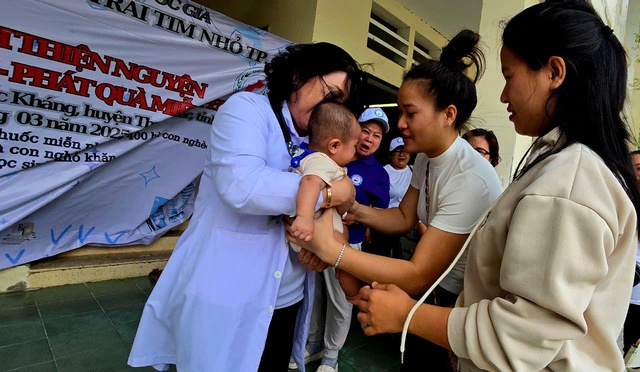 TP.HCM nghĩa tình: Đứa con tình yêu từ những chuyến thiện nguyện - Ảnh 5.