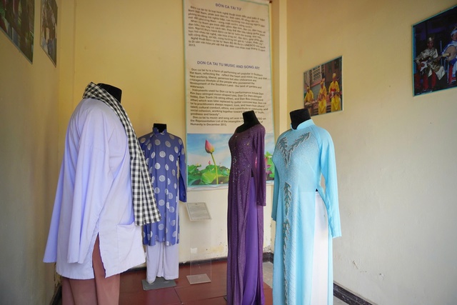 Bảo t&agrave;ng ở TP.HCM: Bảo t&agrave;ng &Aacute;o d&agrave;i ở c&ugrave; lao Long Phước- Ảnh 20.