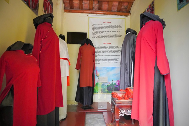 Bảo t&agrave;ng ở TP.HCM: Bảo t&agrave;ng &Aacute;o d&agrave;i ở c&ugrave; lao Long Phước- Ảnh 19.