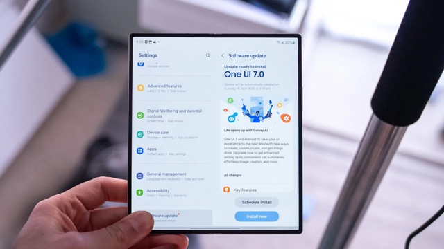 Samsung bất ngờ tạm dừng bản cập nhật One UI 7 trên toàn cầu - Ảnh 1.