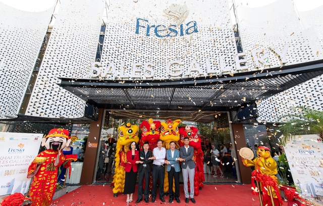 Khai trương Sales Gallery, Fresia Riverside thu hút đông đảo khách hàng và nhà đầu tư- Ảnh 1.