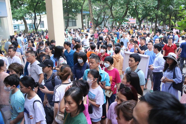 C&oacute; thể x&eacute;t học bạ, hỏi - đ&aacute;p để tuyển sinh lớp 6 trường chất lượng cao

- Ảnh 1.