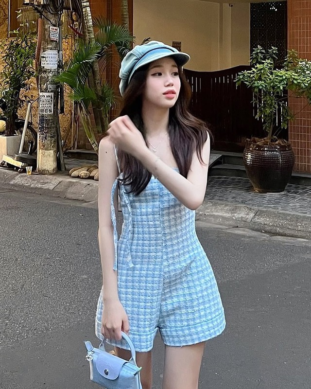 Ngày lười cũng phải ‘chất’ với jumpsuit- Ảnh 2.