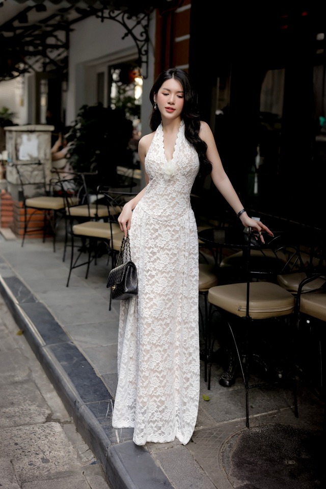 ‘Nâng cấp’ độ sang chảnh với trang phục vải ren hiện đại- Ảnh 3. ‘Nâng cấp’ độ sang chảnh với trang phục vải ren hiện đại- Ảnh 3.