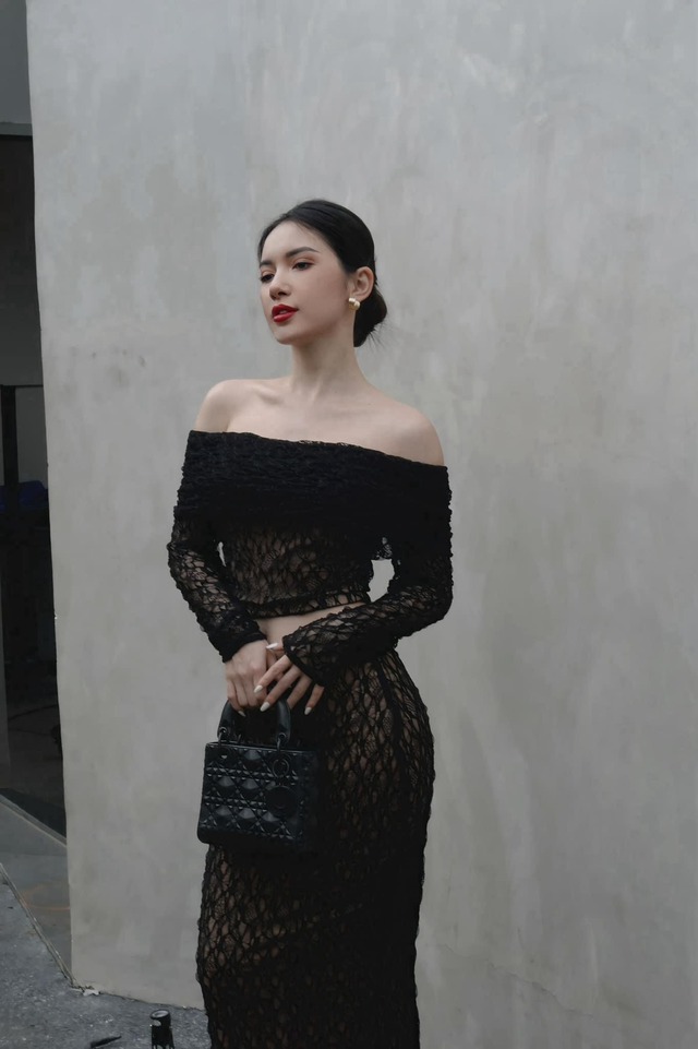 ‘Nâng cấp’ độ sang chảnh với trang phục vải ren hiện đại- Ảnh 7. ‘Nâng cấp’ độ sang chảnh với trang phục vải ren hiện đại- Ảnh 7.
