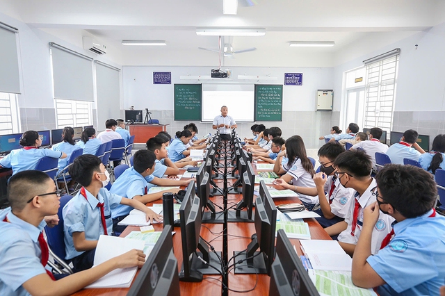 Học 2 buổi/ng&agrave;y: Kh&ocirc;ng phải l&agrave; dạy th&ecirc;m, n&acirc;ng cao kiến thức từ buổi ch&iacute;nh kh&oacute;a - Ảnh 1.