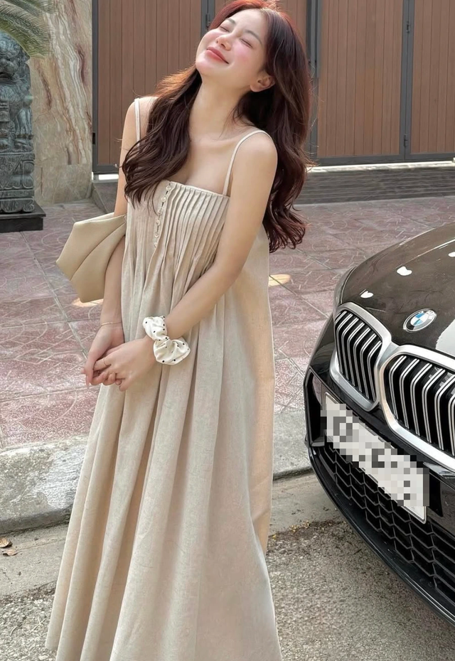 Chinh phục mọi ánh nhìn với đầm dài quyến rũ  - Ảnh 10.