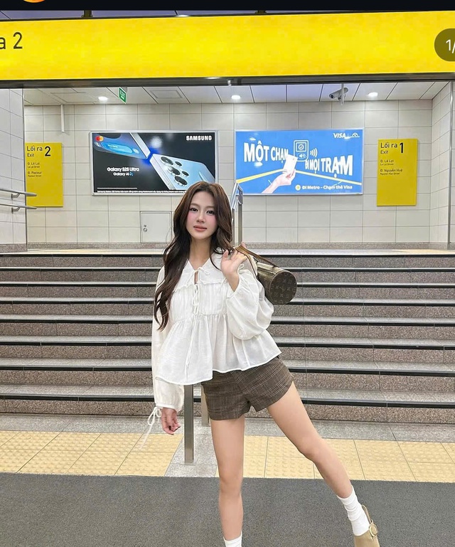 Tôn dáng tối đa với quần shorts năng động mùa hè - Ảnh 2.