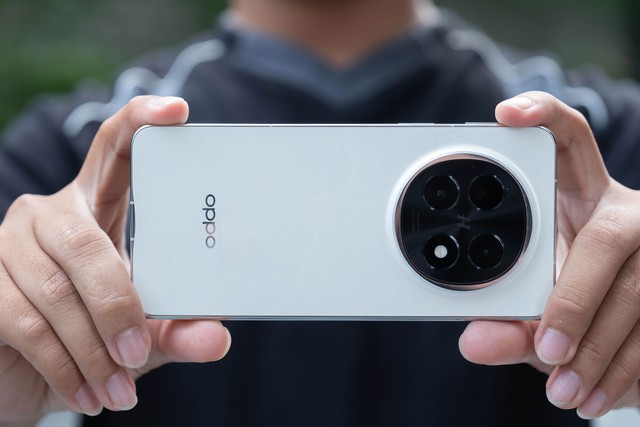 Bình chọn smartphone flagship nửa đầu 2025: Đâu là thiết bị tối ưu nhất? - Ảnh 3.